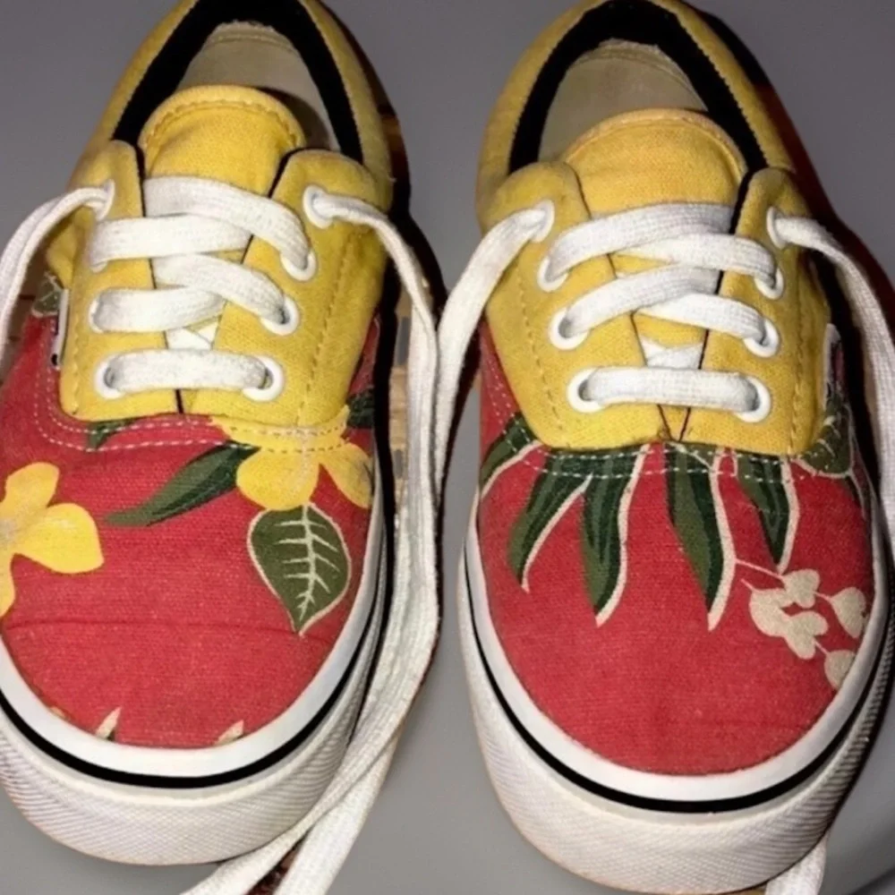 Vans van doren Unisex Womens 5 Mens 3 Hawaiian flowers floral - Picture 2 of 5